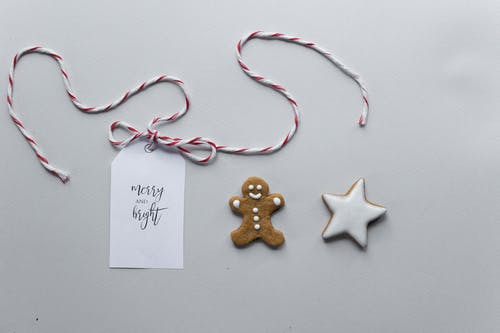 白色和棕色星星墙饰 · 免费素材图片