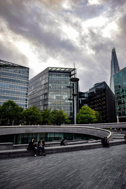 有关垂直拍摄, 坏心情, 多云的的免费素材图片