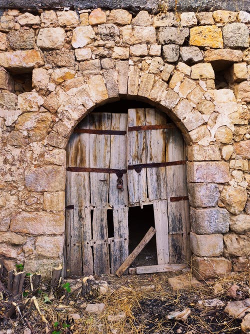 有关垂直拍摄, 废墟, 拆掉的免费素材图片