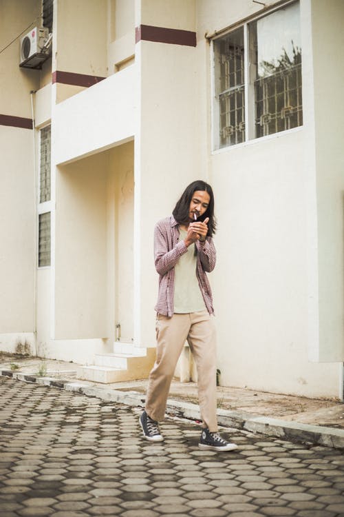 有关休闲装, 垂直拍摄, 年轻的免费素材图片