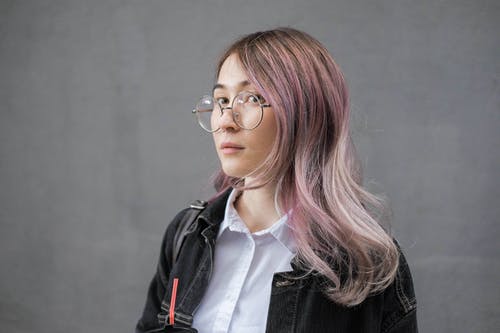 有关不情绪化, 个性, 亚文化的免费素材图片