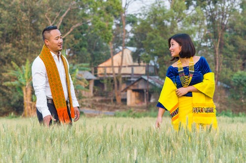 有关人, 传统服饰, 围巾的免费素材图片