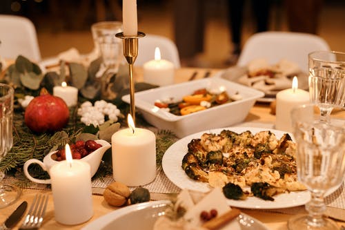 圣诞大餐上的食物 · 免费素材图片