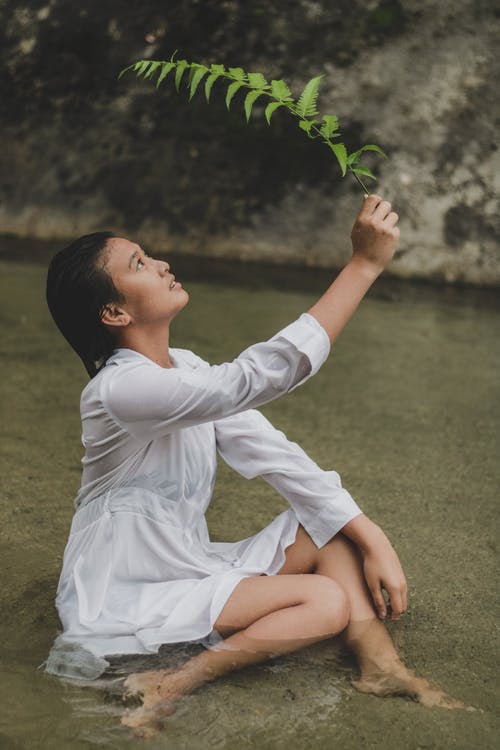 有关侧面图, 全身, 冷静的免费素材图片