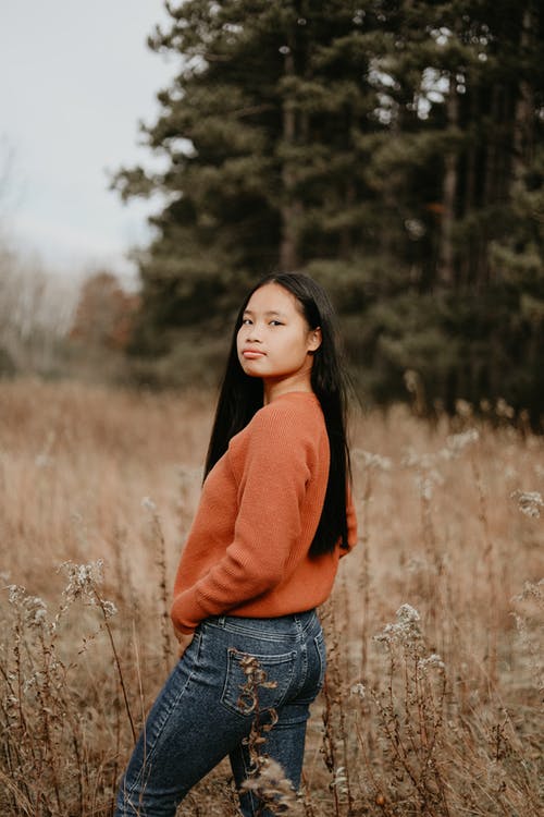 有关回头看, 垂直拍摄, 户外的免费素材图片