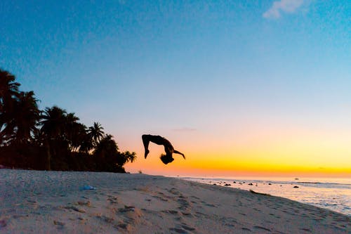有关人, 剪影, 夏天的免费素材图片