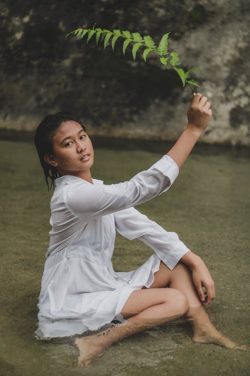 有关侧面图, 内容, 全身的免费素材图片