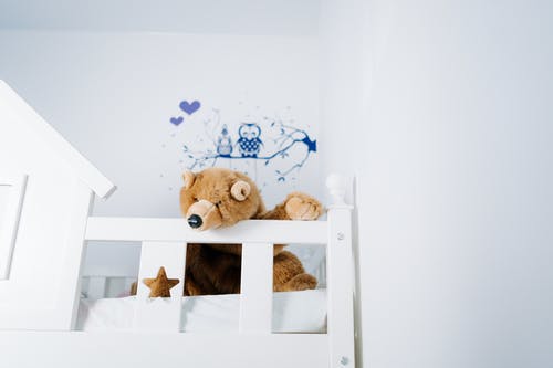 有关填充玩具, 床, 泰迪熊的免费素材图片