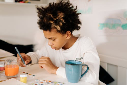 有关兒童, 創造力, 坐的免费素材图片