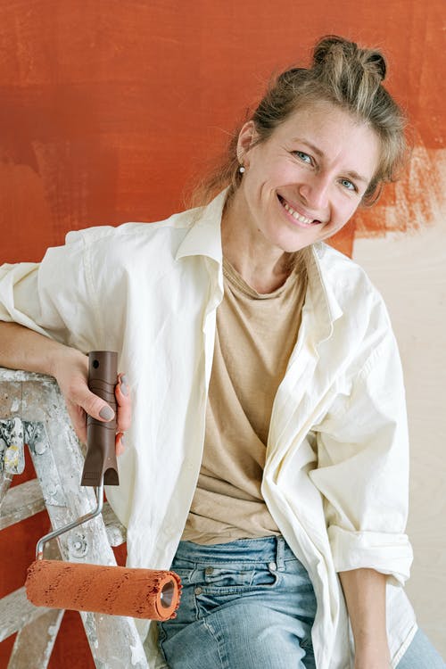 有关坐, 垂直拍摄, 女人的免费素材图片