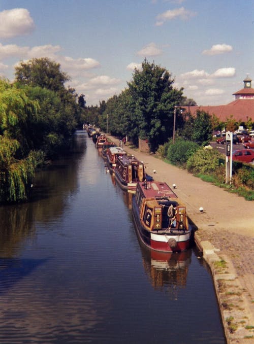 有关narrowboats, 停靠, 垂直拍摄的免费素材图片