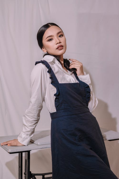 有关垂直拍摄, 女人, 拍照片的免费素材图片