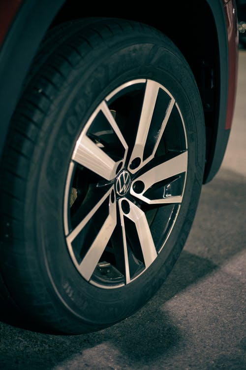 有关不锈钢, 停, 停车场的免费素材图片