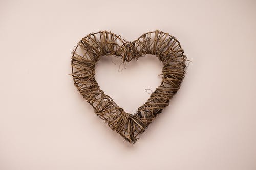 棕色和黑色串珠手链 · 免费素材图片