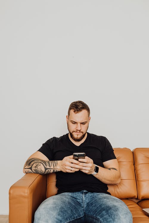 有关人, 在家, 坐的免费素材图片