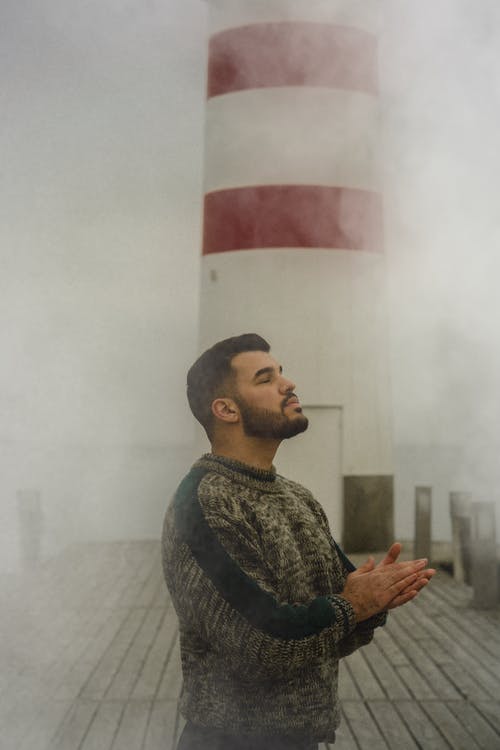 有关人, 垂直拍摄, 有雾的免费素材图片