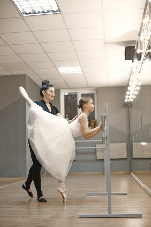 有关反射, 垂直拍摄, 女孩的免费素材图片