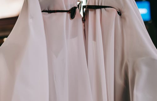 白色纽扣正装衬衫 · 免费素材图片