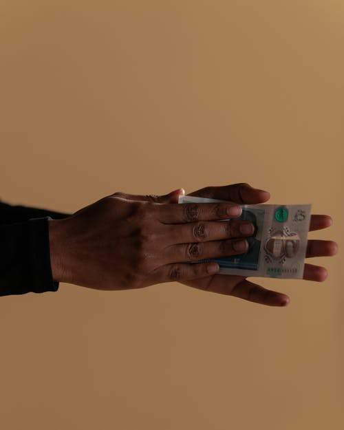 有关垂直拍摄, 手, 握住的免费素材图片