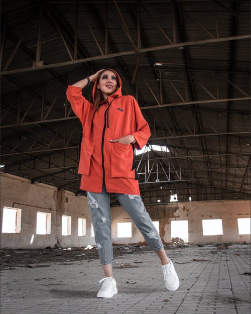 有关垂直拍摄, 夹克, 女孩的免费素材图片