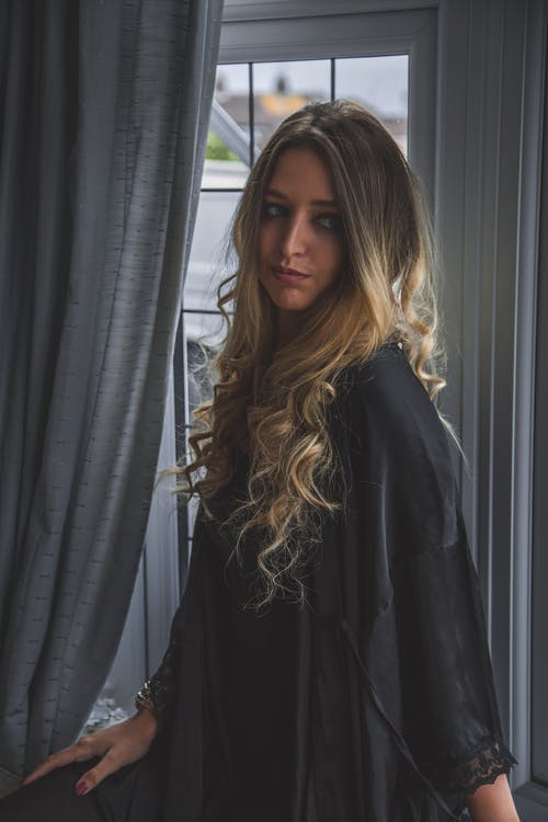 有关光鲜亮丽, 垂直拍摄, 女人的免费素材图片