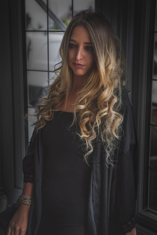 有关光鲜亮丽, 垂直拍摄, 女人的免费素材图片