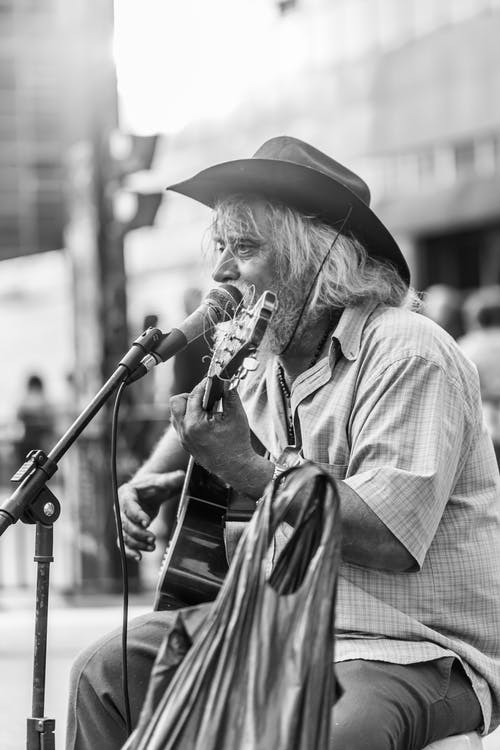 有关人, 吉他, 单色的免费素材图片