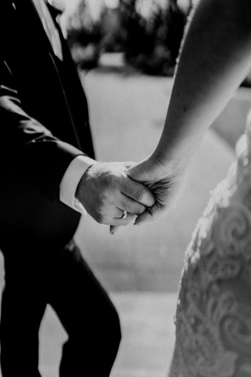 有关单色, 垂直拍摄, 爱的免费素材图片