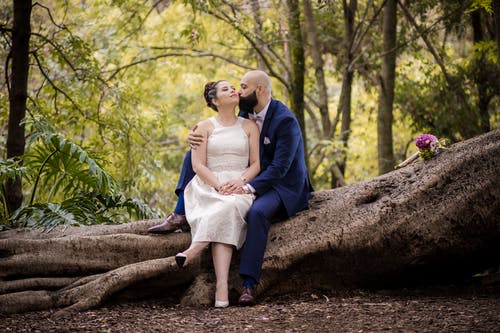 有关一起, 丈夫, 坐的免费素材图片