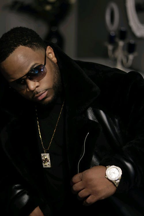 有关垂直拍摄, 墨镜, 有胡子的的免费素材图片