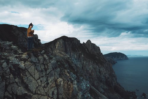 有关天性, 女人, 悬崖的免费素材图片