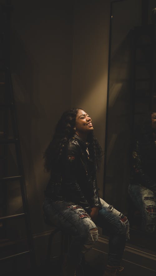 有关凳子, 坐, 垂直拍摄的免费素材图片