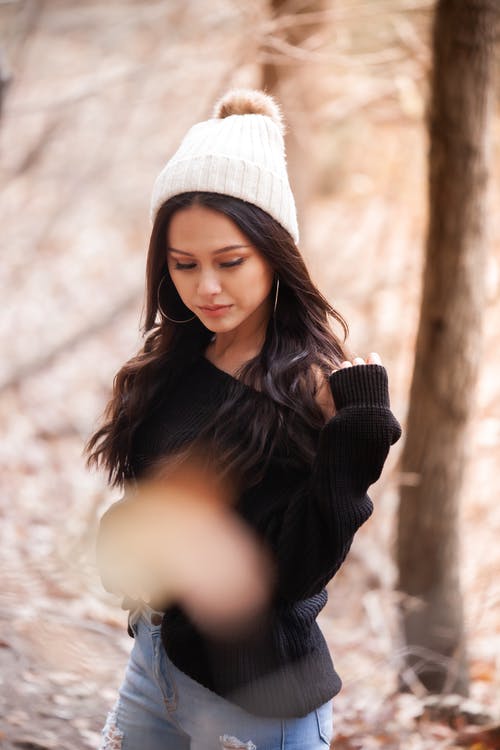 有关下落, 垂直拍摄, 女人的免费素材图片