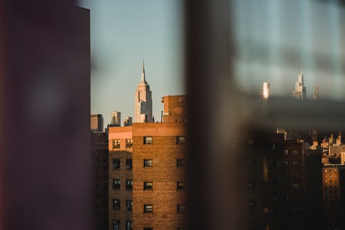 棕色混凝土建筑 · 免费素材图片