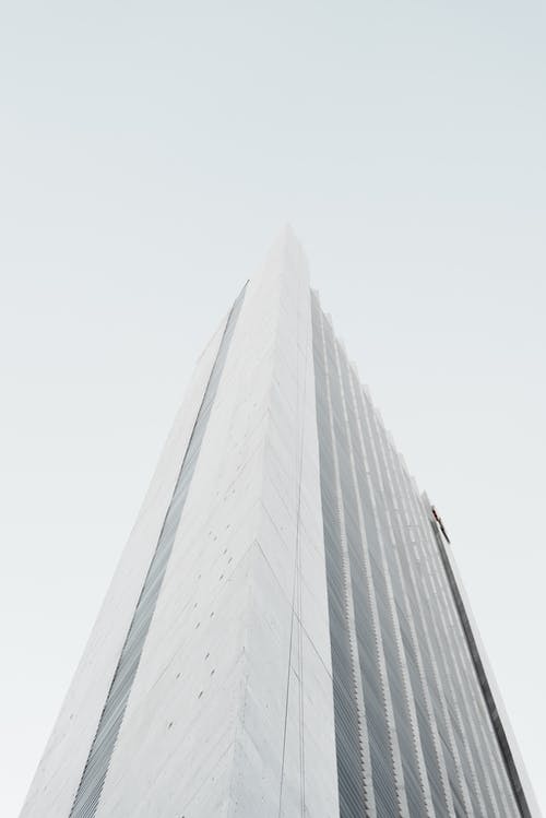 当代摩天大楼立面对天空 · 免费素材图片