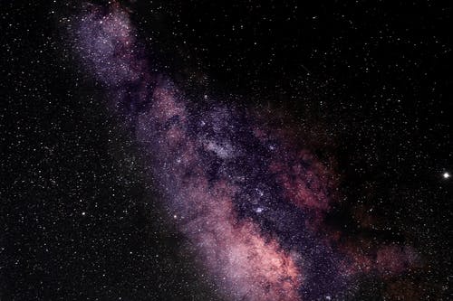 充满星云和发光的银河系的宇宙 · 免费素材图片