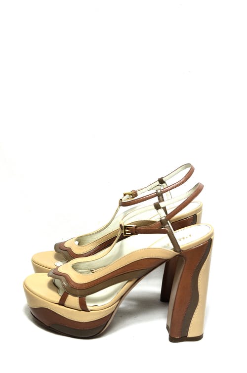 棕色和米色露趾高跟凉鞋 · 免费素材图片