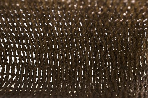 黑色和棕色针织纺织品 · 免费素材图片