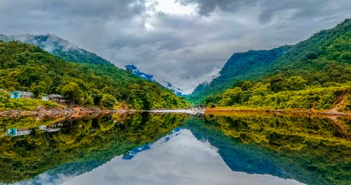 有关4k 桌面, 反射, 天性的免费素材图片