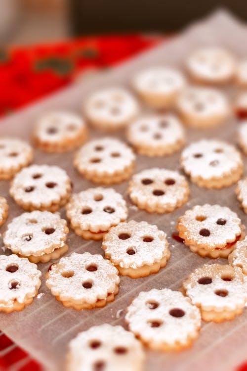 有关垂直拍摄, 微距摄影, 涂层饼干的免费素材图片