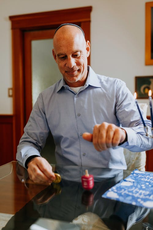 人的照片转动dreidel · 免费素材图片