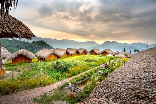 有关人行道, 住宅, 假期的免费素材图片