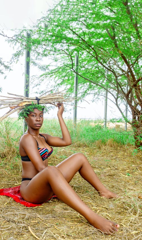 有关地面, 坐, 垂直拍摄的免费素材图片