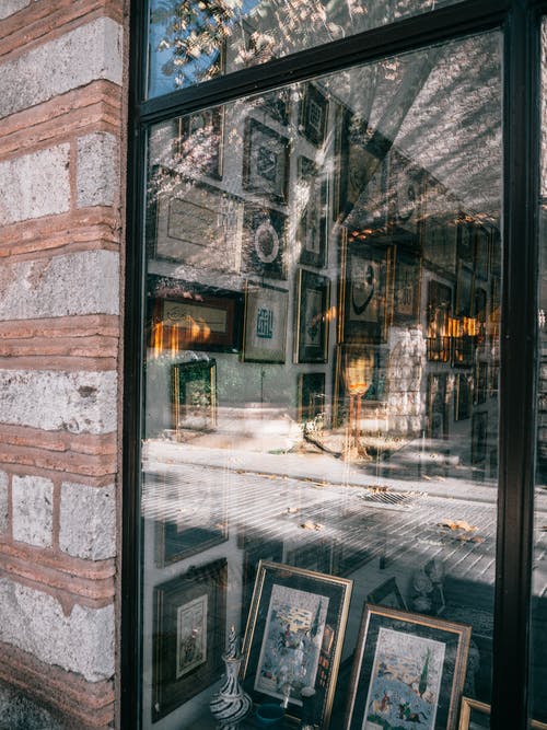 黑白玻璃窗 · 免费素材图片