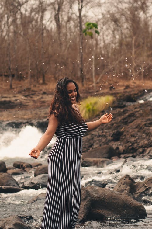 有关乐天派, 享受, 侧面图的免费素材图片