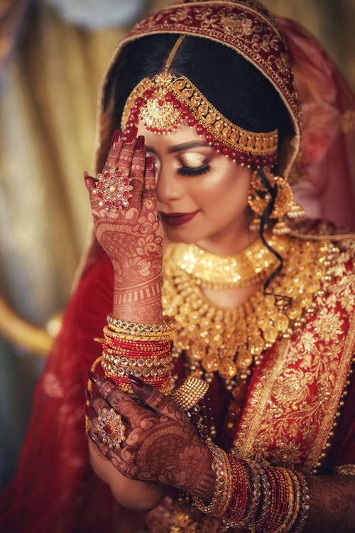 有关传统服装, 优雅, 光鲜亮丽的免费素材图片