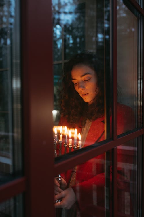 有关喜怒无常, 垂直拍摄, 坏心情的免费素材图片
