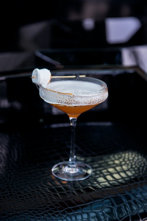 有关喝, 垂直拍摄, 烈酒的免费素材图片