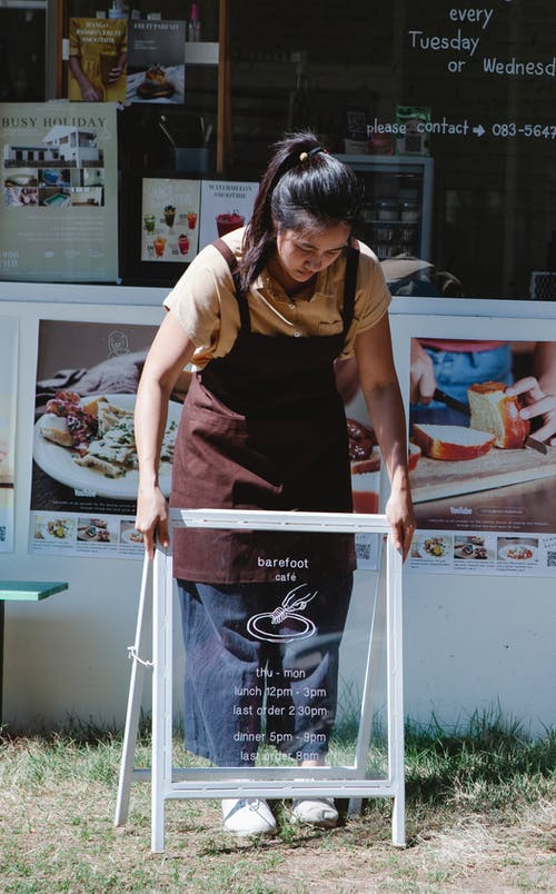 有关人, 围裙, 垂直拍摄的免费素材图片