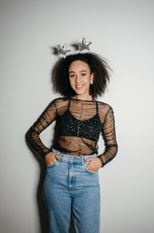 有关垂直拍摄, 微笑, 漂亮的免费素材图片